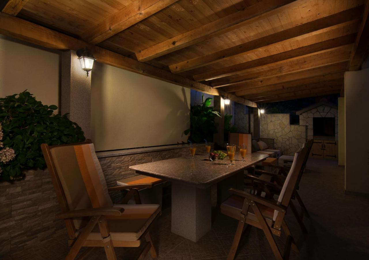 Vila Vita Donje Selo na Šolti Exterior foto